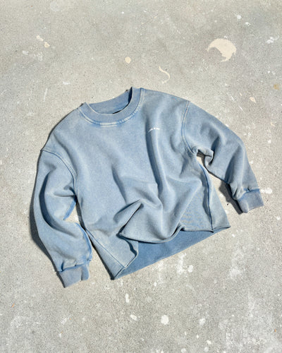 The Longsleeve Blue Washed