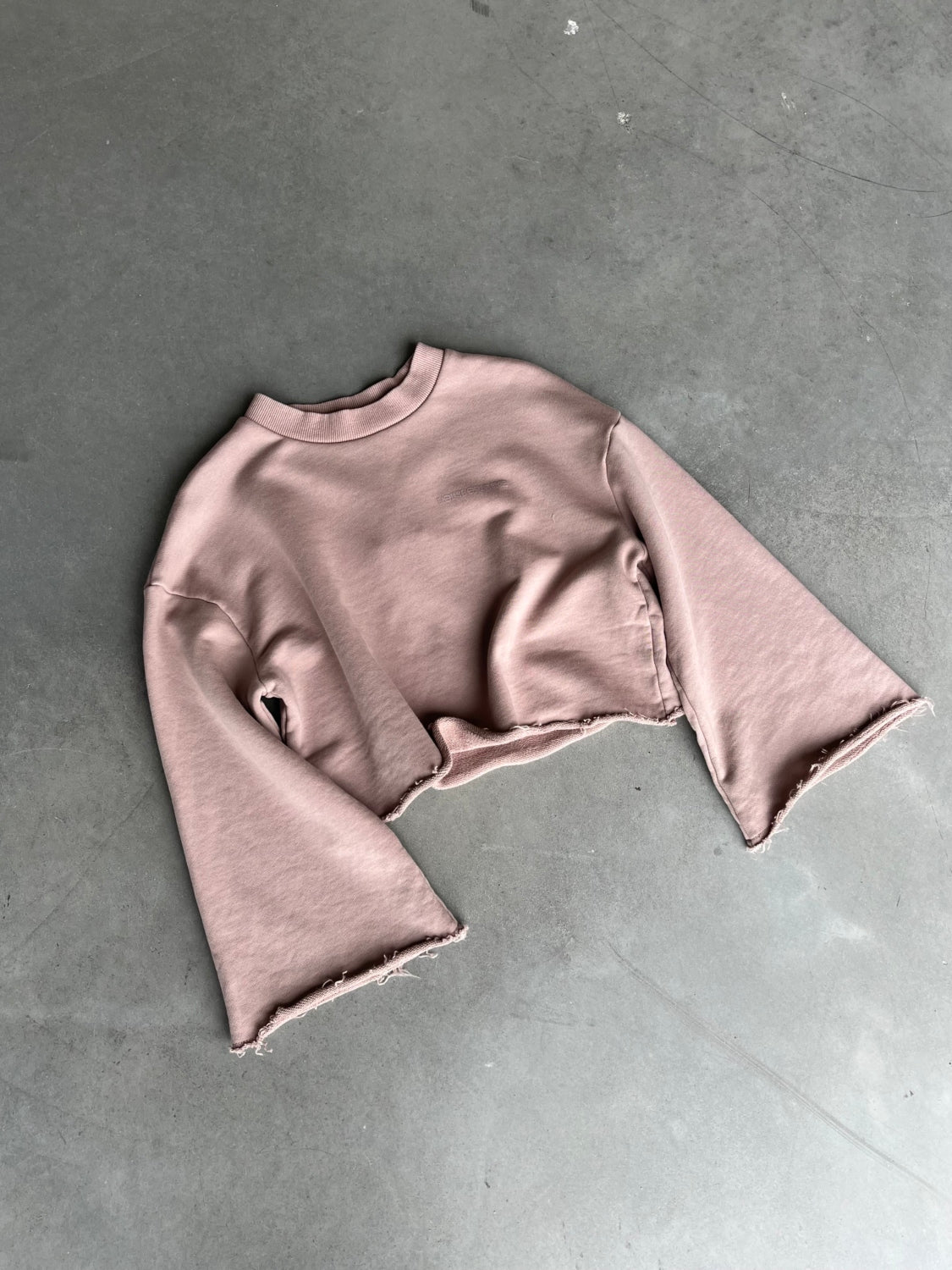 The Cropped Sweater Mauve